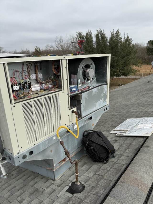 Hall 2 unit on roof with panels taken off.