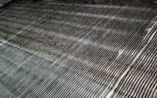 Evaporator coil after cleaning, no more dust and hair.